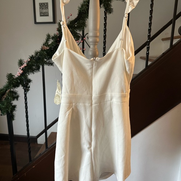 NWT Altar’d State Cream Romper - Picture 4 of 6